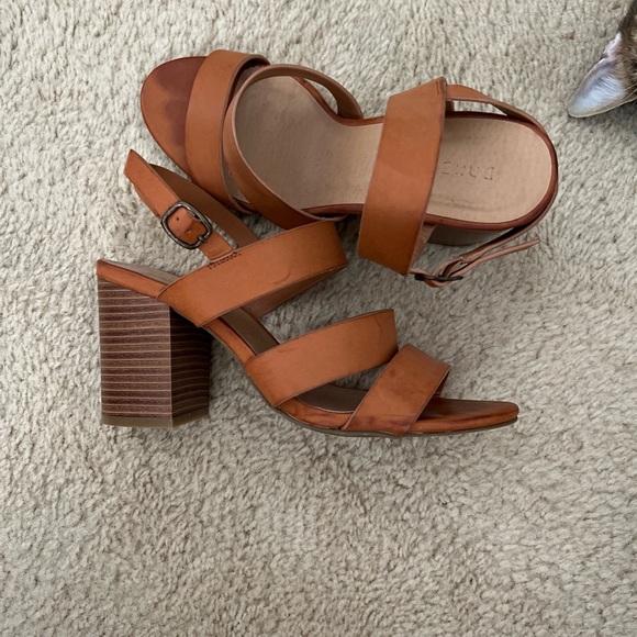 BAMBOO Shoes - Brown bamboo heels size 8